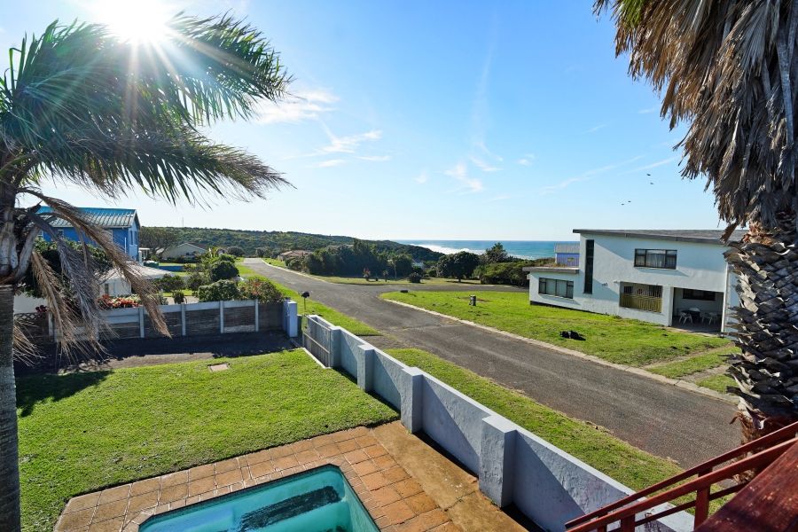 4 Bedroom Property for Sale in Kaysers Beach Eastern Cape